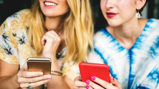 5 non toxic makeup apps that make life easier